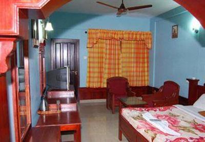фото отеля Kodai Cliff Club Hotel