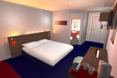 фото отеля Travelodge Hotel Sunbury M3 London