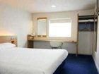 фото отеля Travelodge Hotel Sunbury M3 London