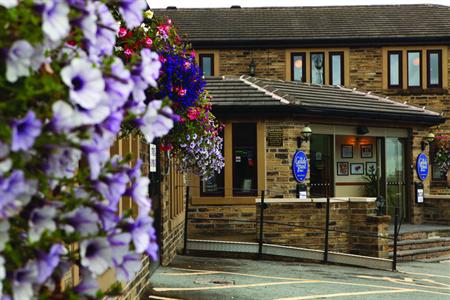 фото отеля Best Western Guide Post Hotel Bradford
