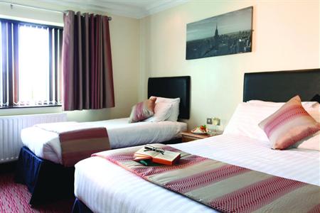 фото отеля Best Western Guide Post Hotel Bradford