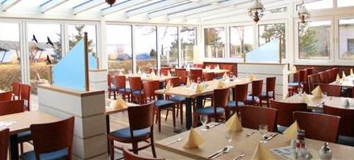 фото отеля Hotel & Restaurant Am Wasser