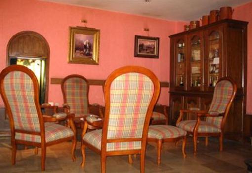 фото отеля Hotel Restaurant Le Cheval Blanc Montmort-Lucy
