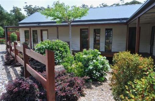 фото отеля Dolphin Cove Bed and Breakfast Tura Beach