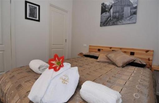 фото отеля Dolphin Cove Bed and Breakfast Tura Beach