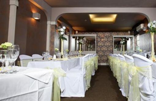 фото отеля The Carlton Hotel
