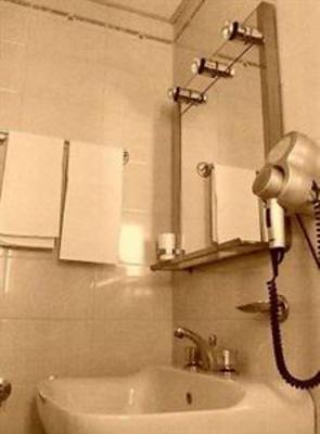 фото отеля Moderno Hotel Bari