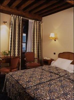 фото отеля Hotel Henry II Beaune Centre