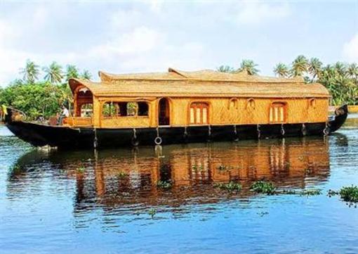 фото отеля JCT Houseboats Kumarakom