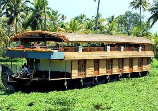 фото отеля JCT Houseboats Kumarakom