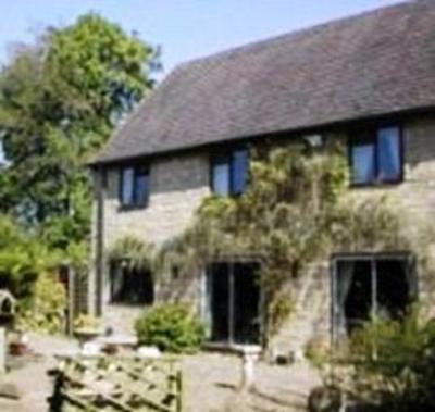 фото отеля Treetops Guest House Moreton-in-Marsh