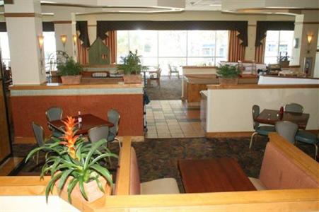 фото отеля Embassy Suites Myrtle Beach at Kingston Plantation