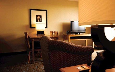 фото отеля Embassy Suites Myrtle Beach at Kingston Plantation