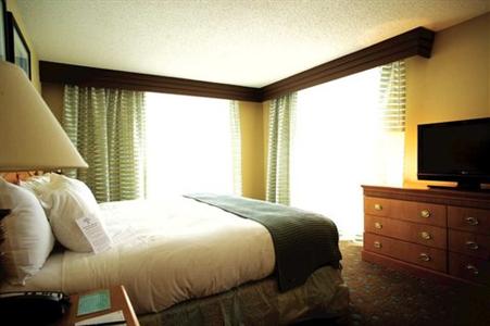 фото отеля Embassy Suites Myrtle Beach at Kingston Plantation