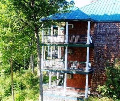 фото отеля Legend Cottages