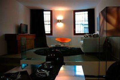 фото отеля Charming House Iqs Venice