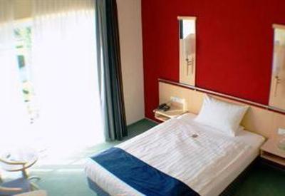 фото отеля Hotel Sternzeit Wegberg
