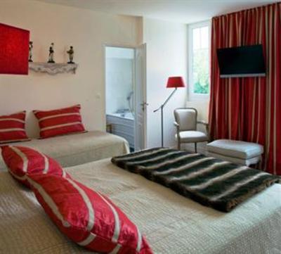 фото отеля Logis Auberge du Centre