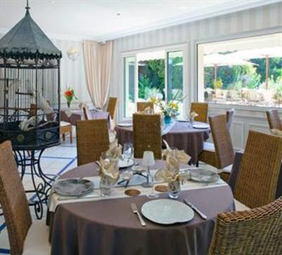 фото отеля Logis Auberge du Centre