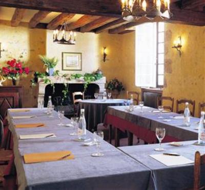 фото отеля Logis Auberge du Centre