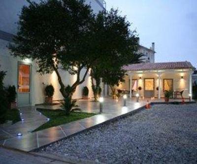 фото отеля Omiros Luxury Hotel