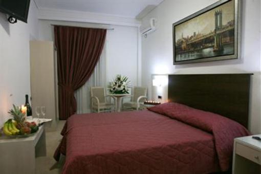 фото отеля Omiros Luxury Hotel