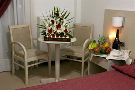 фото отеля Omiros Luxury Hotel