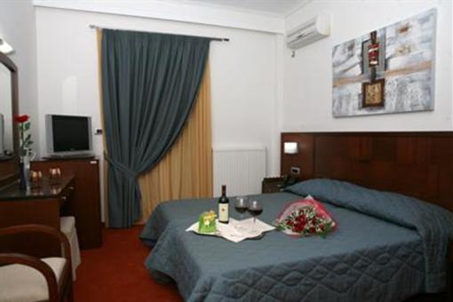 фото отеля Omiros Luxury Hotel