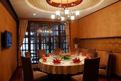 фото отеля West Lake Hillview International Hotel