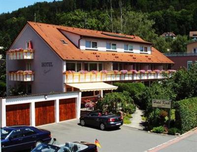 фото отеля Hotel Koch Garni Bad Liebenzell