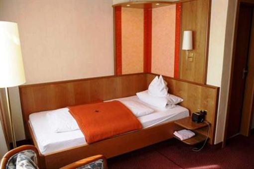 фото отеля Hotel Koch Garni Bad Liebenzell