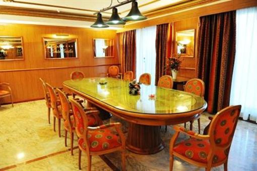 фото отеля Hotel Santa Cecilia