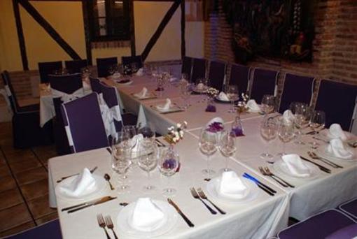 фото отеля Hostal El Marques Saldaña