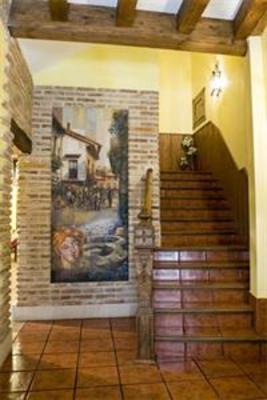 фото отеля Hostal El Marques Saldaña