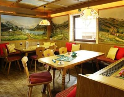 фото отеля Hotel Cafe Stoanerhof Mayrhofen
