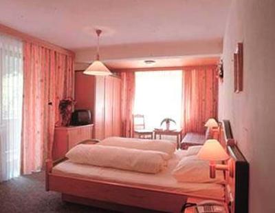 фото отеля Hotel Cafe Stoanerhof Mayrhofen