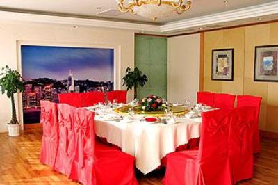 фото отеля Dong Fang Hotel Qingdao