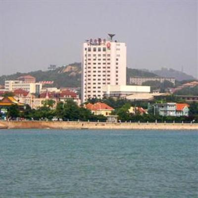 фото отеля Dong Fang Hotel Qingdao