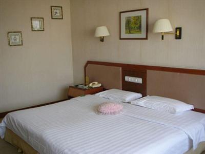 фото отеля Dong Fang Hotel Qingdao