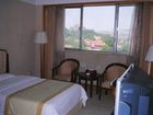 фото отеля Dong Fang Hotel Qingdao