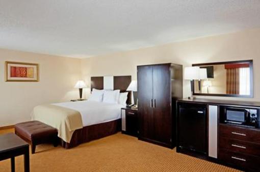 фото отеля Express By Holiday Inn Braintree (England)