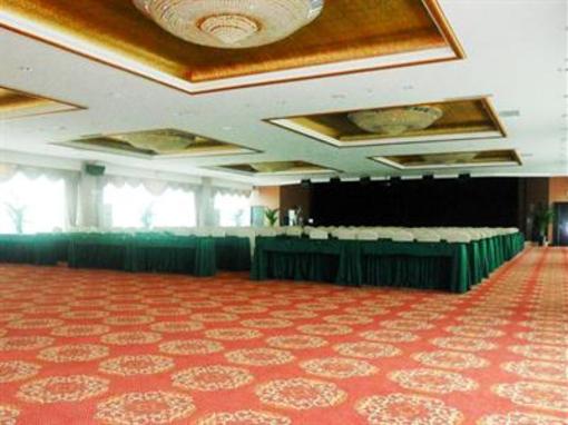 фото отеля Vest Holiday Hotel