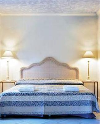 фото отеля Classical Plaza Spa Suites Rethymno