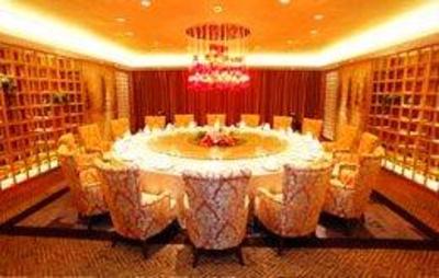 фото отеля Chalong International Hotel