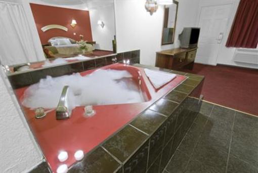 фото отеля Americas Best Value Inn Rialto