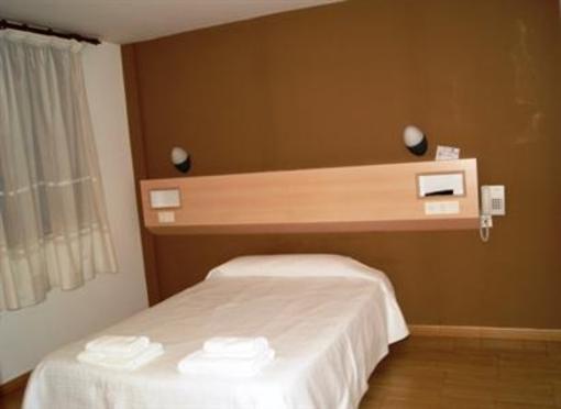 фото отеля Hostal Sant Bernat