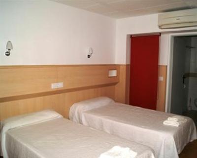 фото отеля Hostal Sant Bernat