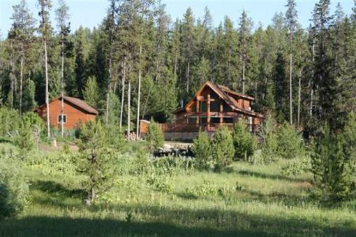фото отеля Bear Creek Lodge
