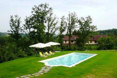 фото отеля Cascina Vignole Farmhouse Montafia