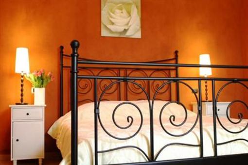 фото отеля Cascina Vignole Farmhouse Montafia